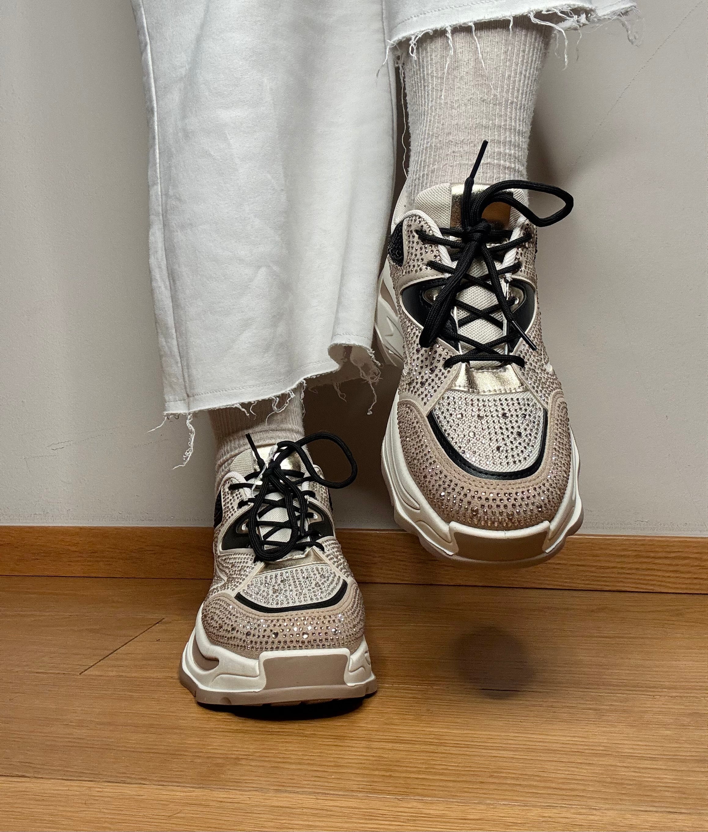 Sneakers con strass beige Maison Macrì