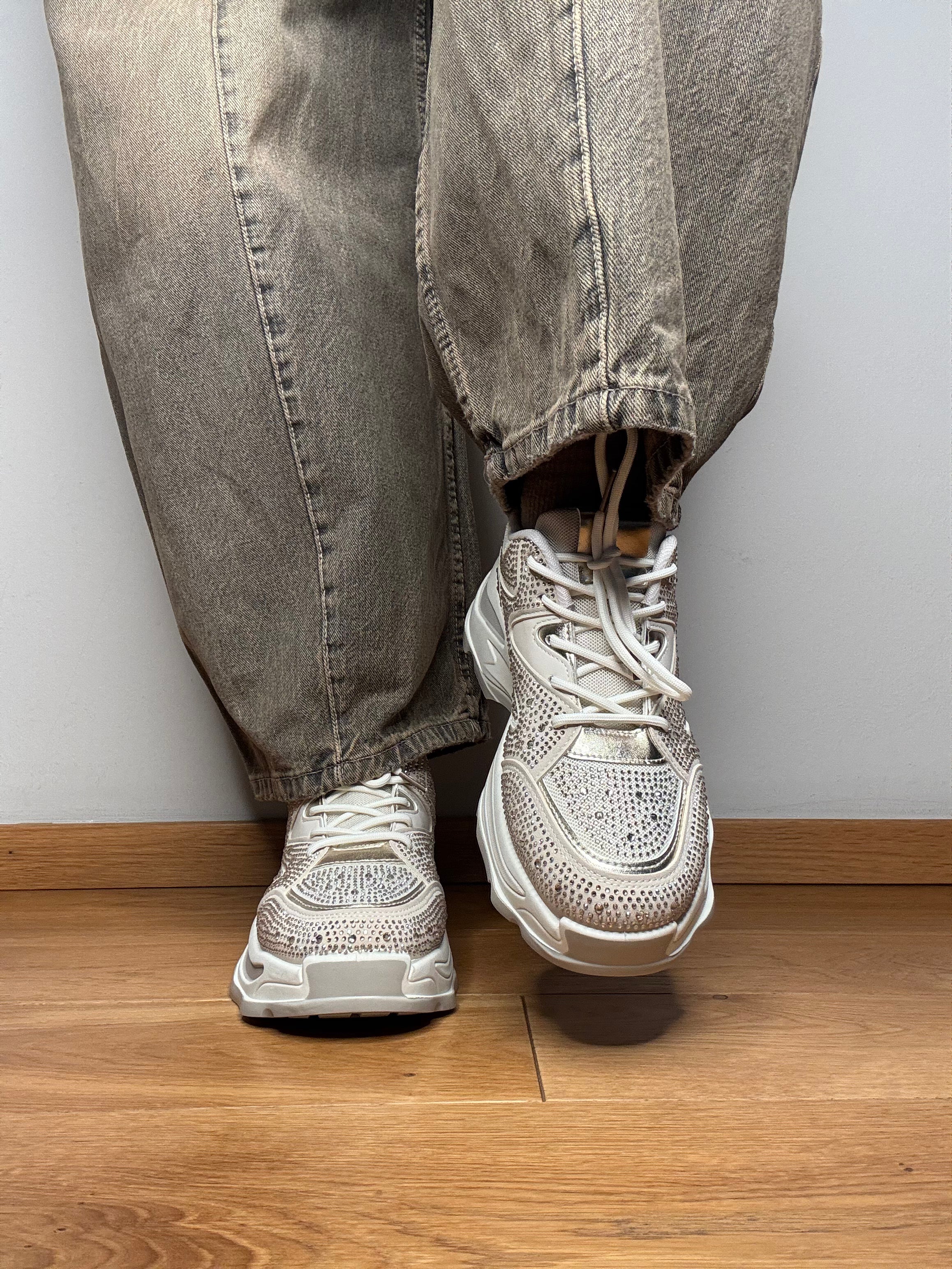 Sneakers con strass beige Maison Macrì